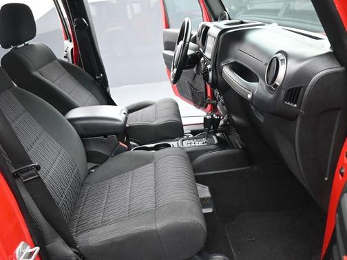 2012 Jeep Wrangler Unlimited Sport