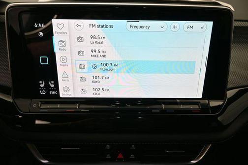 opal white pearl 2026 Volkswagen Atlas Cross Sport 2.0T SEL Premium