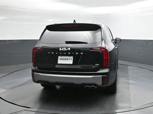 Ebony Black 2025 Kia Telluride S