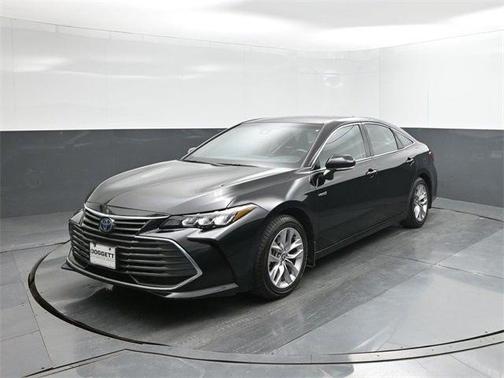 2021 Toyota Avalon Hybrid XLE Plus