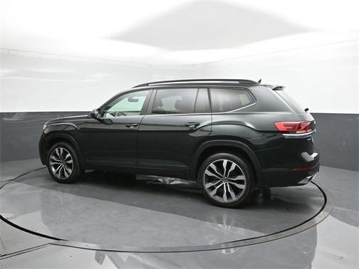 2022 Volkswagen Atlas 3.6L SE w/Technology