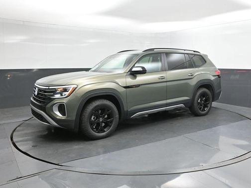 2026 Volkswagen Atlas Peak Edition