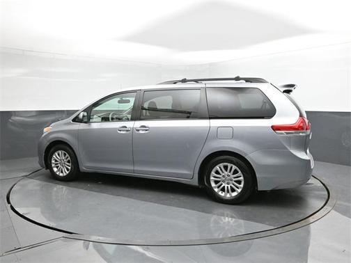 2012 Toyota Sienna XLE