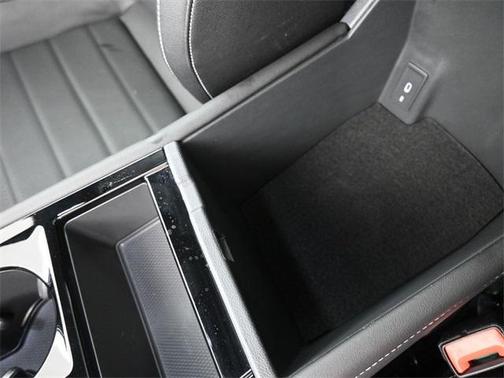 2025 Volkswagen Atlas Cross Sport 2.0T SEL