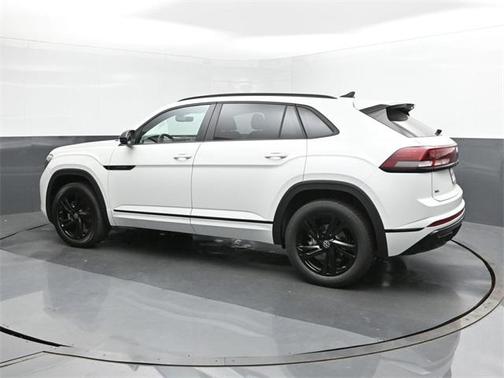 2025 Volkswagen Atlas Cross Sport 2.0T SEL