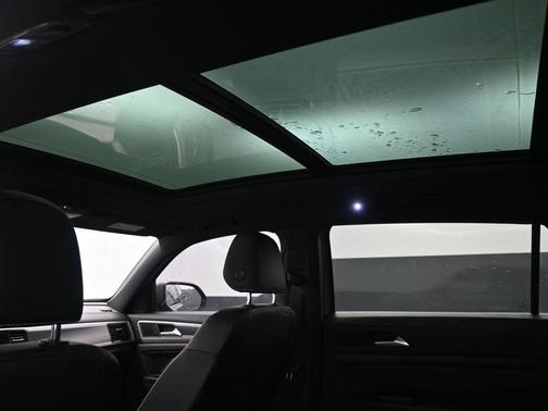 2020 Volkswagen Atlas Cross Sport 2.0T SEL