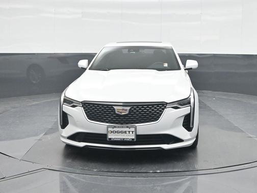 2022 Cadillac CT4 Luxury