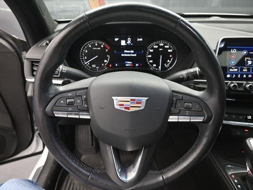 2022 Cadillac CT4 Luxury