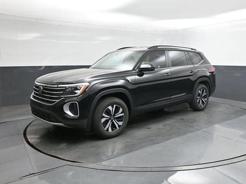 Deep Black 2026 Volkswagen Atlas 2.0T SE