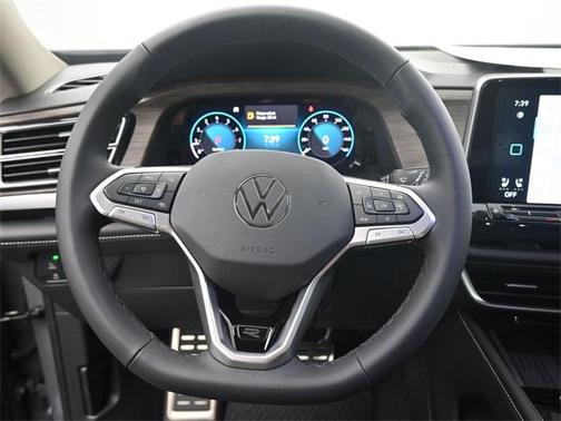 2025 Volkswagen Atlas 2.0T SEL Premium R-Line 4MOTION