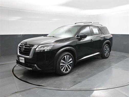 2022 Nissan Pathfinder Platinum 2WD