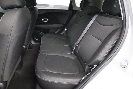 Bright Silver 2018 Kia Soul Base