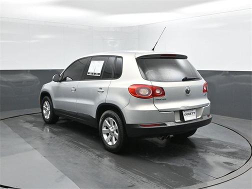 2009 Volkswagen Tiguan Base