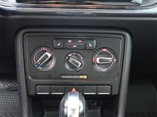 2017 Volkswagen Beetle 1.8T