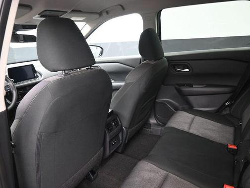 Super Black 2025 Nissan Rogue SV