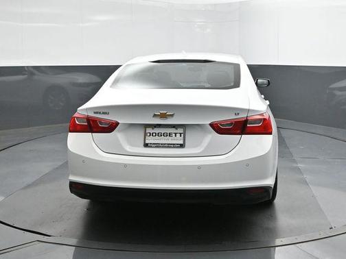 Summit White 2023 Chevrolet Malibu FWD 1LT
