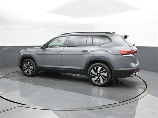 2025 Volkswagen Atlas 2.0T SE w/Technology 4MOTION