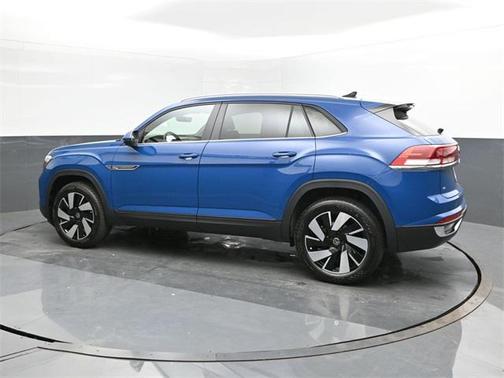 2025 Volkswagen Atlas Cross Sport 2.0T SE w/Technology 4MOTION