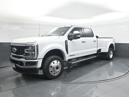 2025 Ford F-450 Lariat