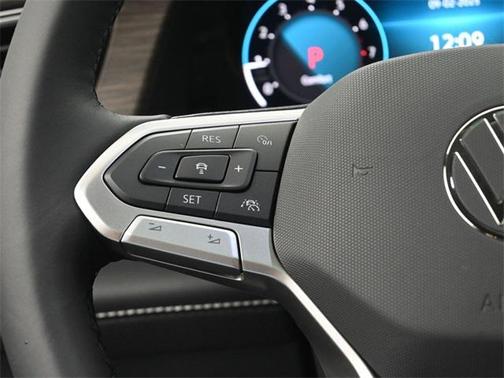 2025 Volkswagen Atlas 2.0T SEL Premium R-Line 4MOTION