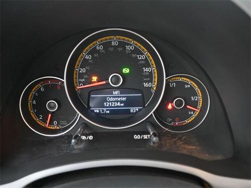 2017 Volkswagen Beetle 1.8T Dune