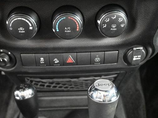 2017 Jeep Wrangler Sahara