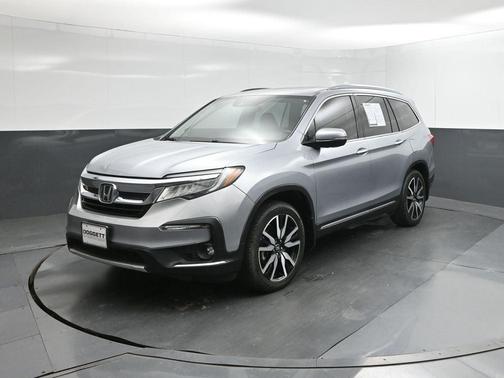 2020 Honda Pilot Touring 8-Passenger
