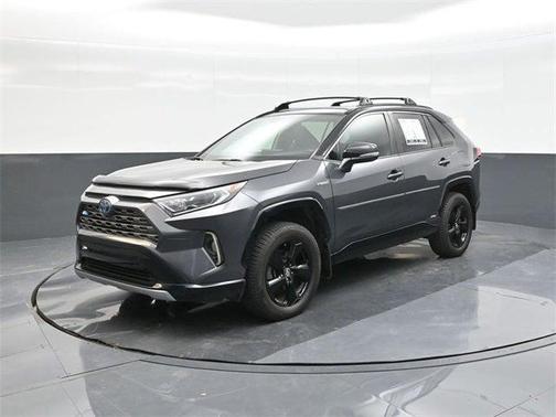 2020 Toyota RAV4 Hybrid SE