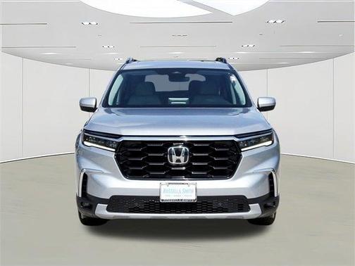 2023 Honda Pilot Touring 8-Passenger