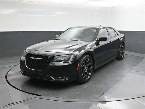 2019 Chrysler 300 S