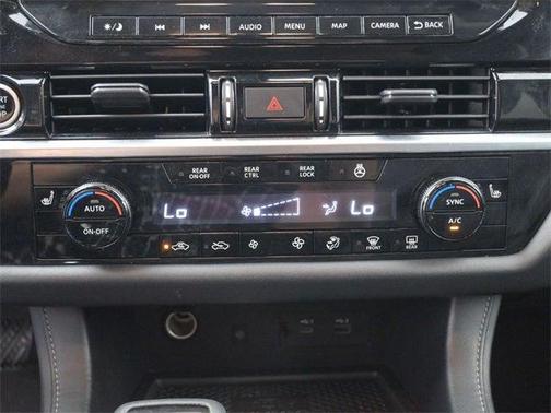 2023 Nissan Pathfinder SL FWD