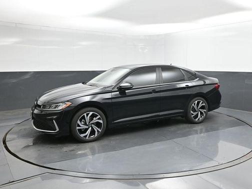 Deep Black Pearl 2026 Volkswagen Jetta 1.4T SEL