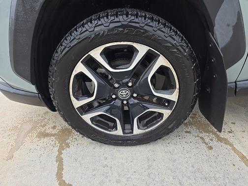 2020 Toyota RAV4 Adventure