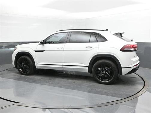 2025 Volkswagen Atlas Cross Sport 2.0T SEL