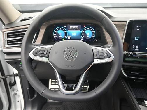 2025 Volkswagen Atlas 2.0T SEL Premium R-Line 4MOTION