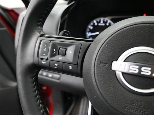 2024 Nissan Pathfinder SL FWD