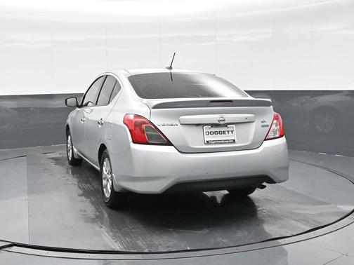 2017 Nissan Versa 1.6 SV