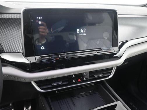 2025 Volkswagen Atlas Cross Sport 2.0T SEL Premium