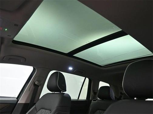 2026 Volkswagen Atlas 2.0T SEL Premium R-Line 4MOTION