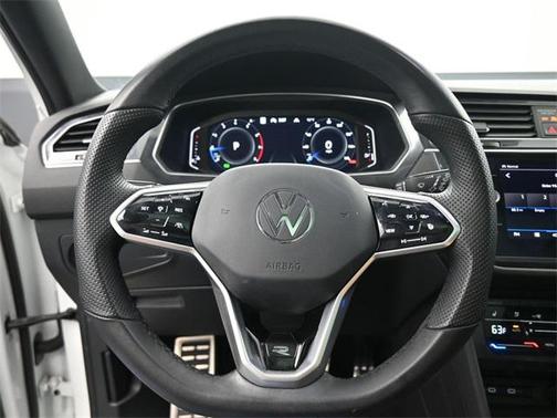 2022 Volkswagen Tiguan 2.0T SEL R-Line 4MOTION