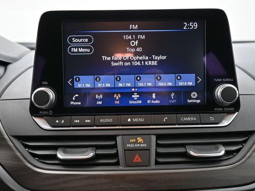 2024 Nissan Altima 2.5 SV