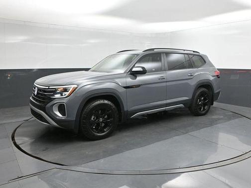 2026 Volkswagen Atlas Peak Edition