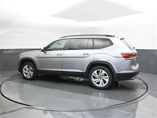 2022 Volkswagen Atlas 3.6L SE w/Technology