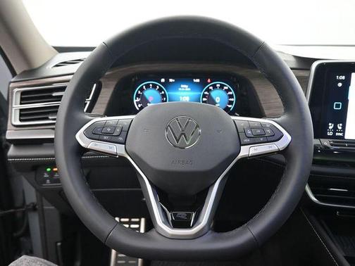 Pure Gray 2026 Volkswagen Atlas 2.0T SEL Premium R-Line 4MOTION
