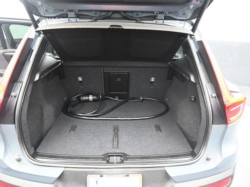 2022 Volvo XC40 Recharge Pure Electric P8 Twin Plus