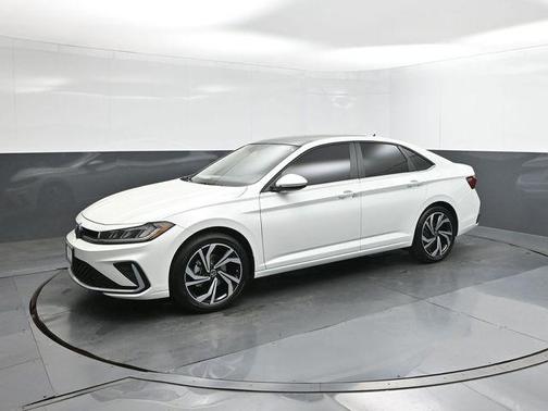 Opal White Pearl 2026 Volkswagen Jetta 1.4T SEL