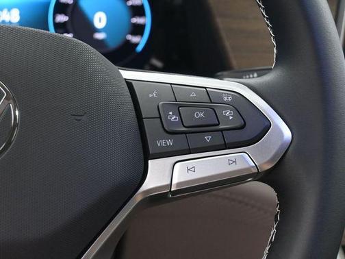 Pearl 2026 Volkswagen Atlas 2.0T SE