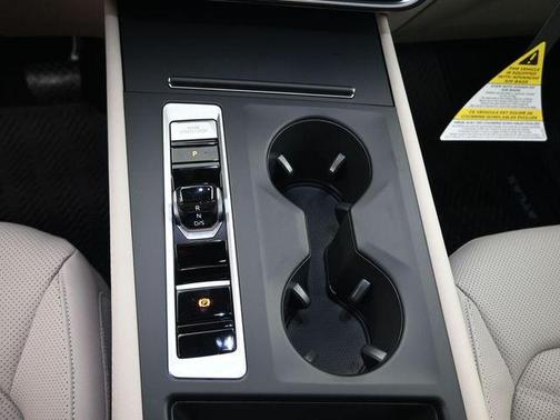 Pearl 2026 Volkswagen Atlas 2.0T SE