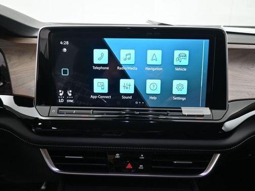 Deep Black 2026 Volkswagen Atlas 2.0T SE