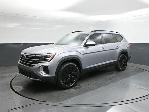 silver mist metallic 2026 Volkswagen Atlas 2.0T SE w/Technology